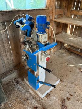 Кутова дискова пила Walter  |  Лісопильна техніка | Деревообробні механізми | Drekos Made s.r.o